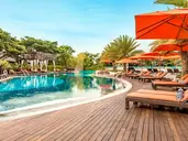 Crimson Resort & Spa Mactan