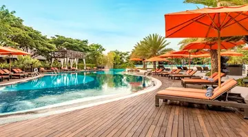 Crimson Resort & Spa Mactan