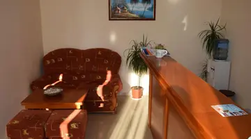 Cris Family Hotel
