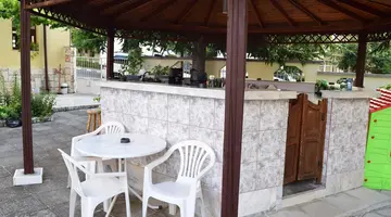 Cris Family Hotel