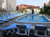 Cris Family Hotel