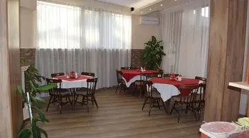 Cris Family Hotel