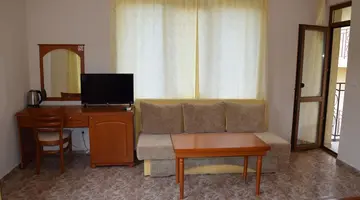 Cris Family Hotel