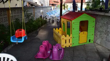 Cris Family Hotel