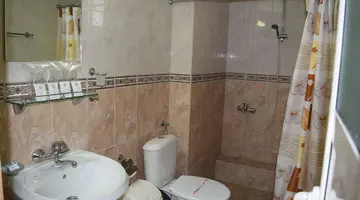 Cris Family Hotel