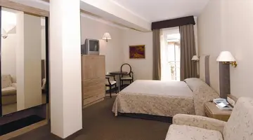 Cristina Hotel