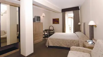Cristina Hotel