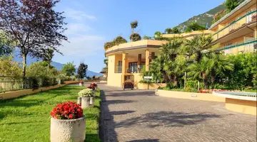 Cristina Hotel