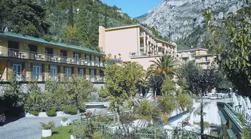 Cristina Hotel