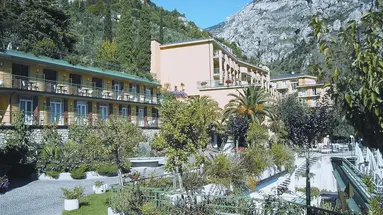 Cristina Hotel