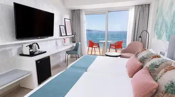 Cristina Las Palmas
