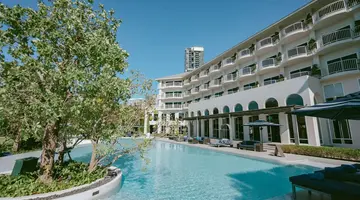 Cross Pattaya Pratamnak