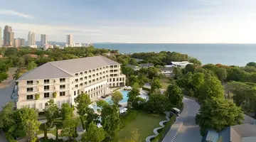 Cross Pattaya Pratamnak