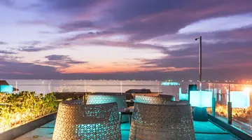 CROSS VIBE PATTAYA SEAPHERE (ex. X2 VIBE PATTAYA SEAPHERE)