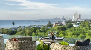 CROSS VIBE PATTAYA SEAPHERE (ex. X2 VIBE PATTAYA SEAPHERE)