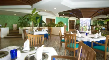 Crown Paradise Club Cancun