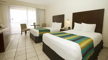 Crown Paradise Club Cancun