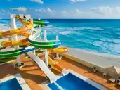 Crown Paradise Club Cancun