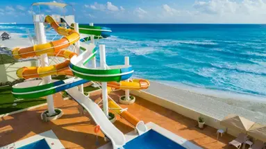 Crown Paradise Club Cancun