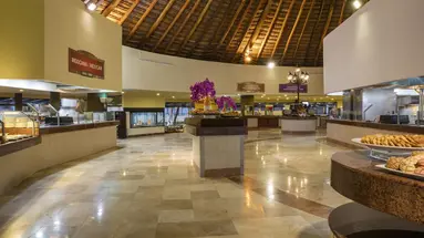 Crown Paradise Club Cancun