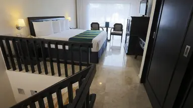 Crown Paradise Club Cancun