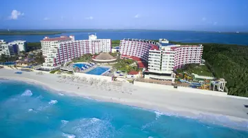 Crown Paradise Club Cancun