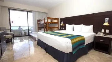 Crown Paradise Club Cancun