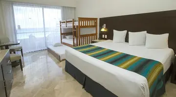 Crown Paradise Club Cancun