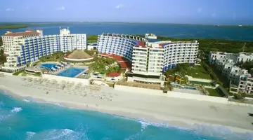 Crown Paradise Club Cancun