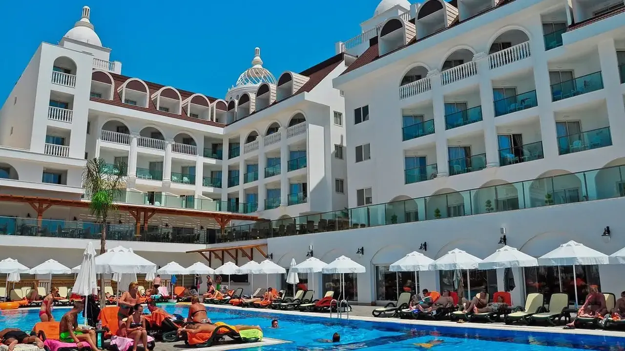 Crown Serenity