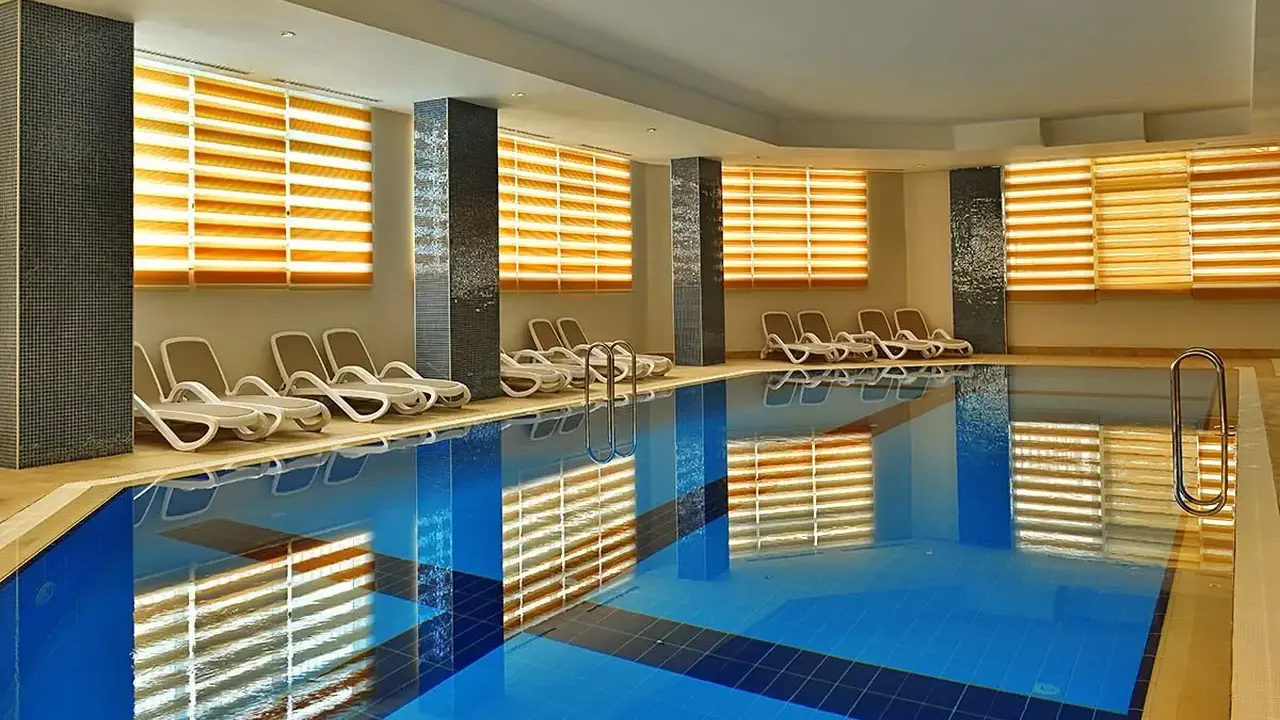Crown Serenity