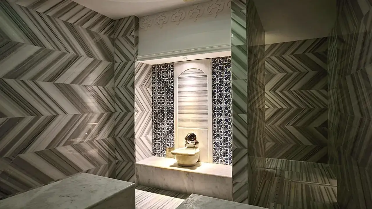 Crown Serenity