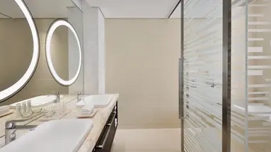 CROWNE PLAZA DUBAI MARINA