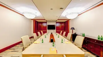 Crowne Plaza Jumeirah Dubai