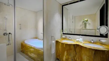 Crowne Plaza Jumeirah Dubai