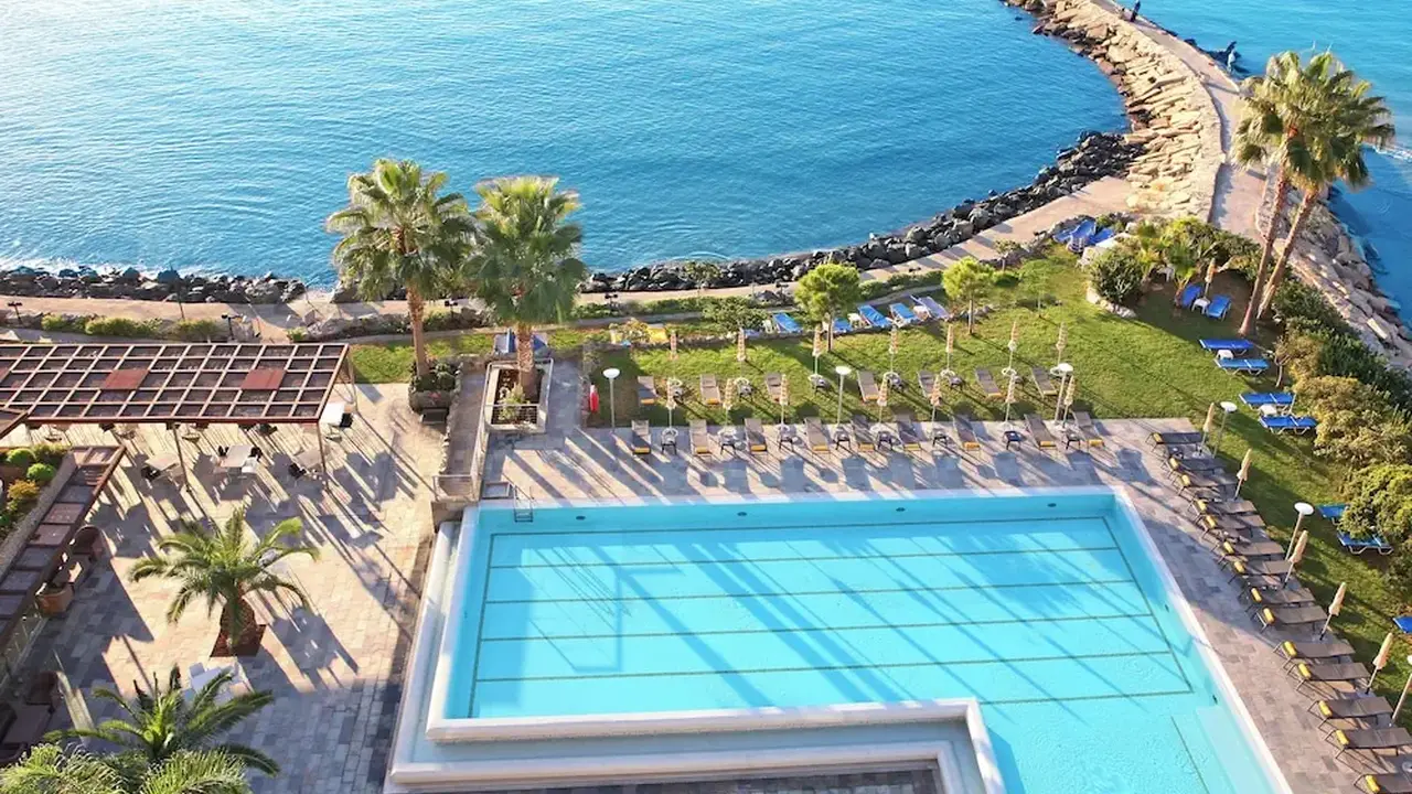 Crowne Plaza Limassol by IHG
