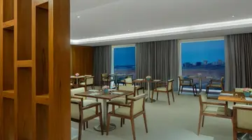 Crowne Plaza Muscat OCEC
