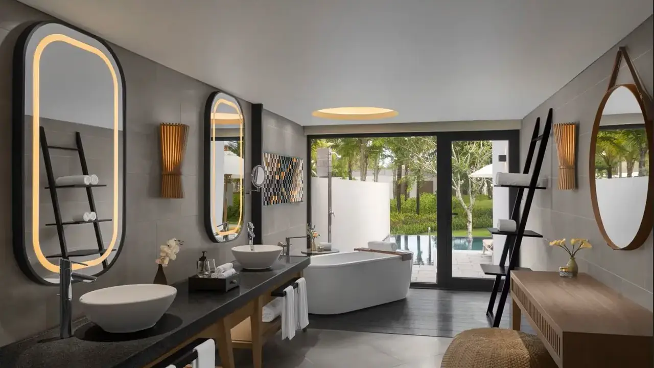 CROWNE PLAZA PHU QUOC STARBAY