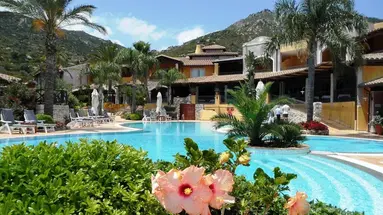 CRUCCURIS HOTEL RESORT