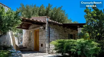 CRUCCURIS HOTEL RESORT