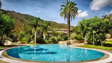 CRUCCURIS HOTEL RESORT