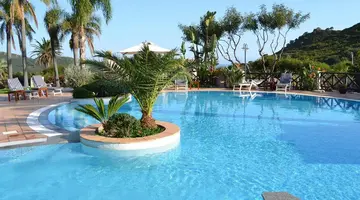 Cruccuris Resort