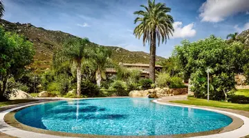 Cruccuris Resort