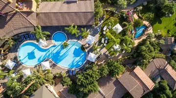 Cruccuris Resort