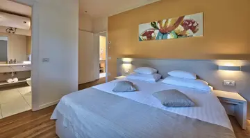 Crvena Luka Resort