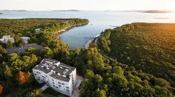 Crvena Luka Resort