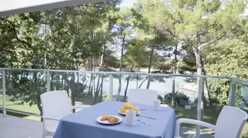 Crvena Luka Resort