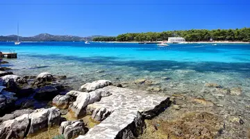 Crvena Luka Resort