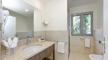 Crvena Luka Resort