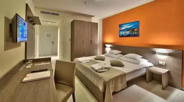 Crvena Luka Resort